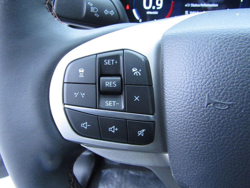 new 2025 Ford Explorer car, priced at $48,652