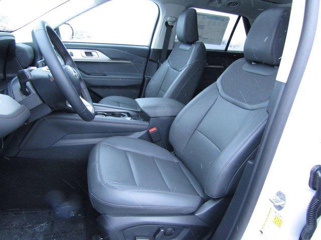 new 2025 Ford Explorer car, priced at $48,652