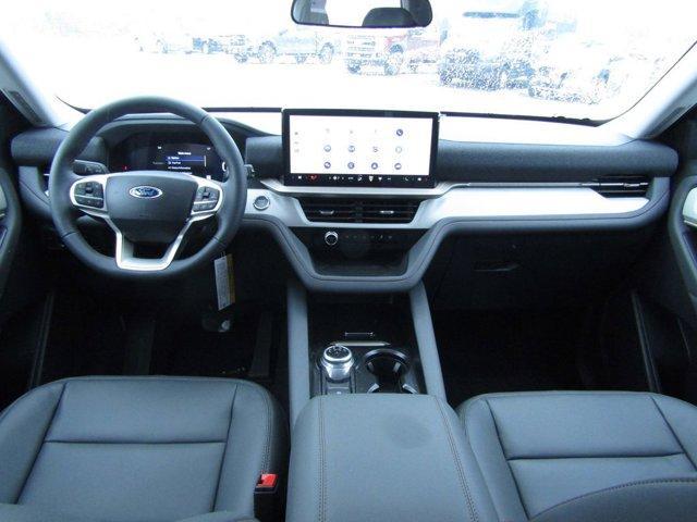 new 2025 Ford Explorer car, priced at $48,652