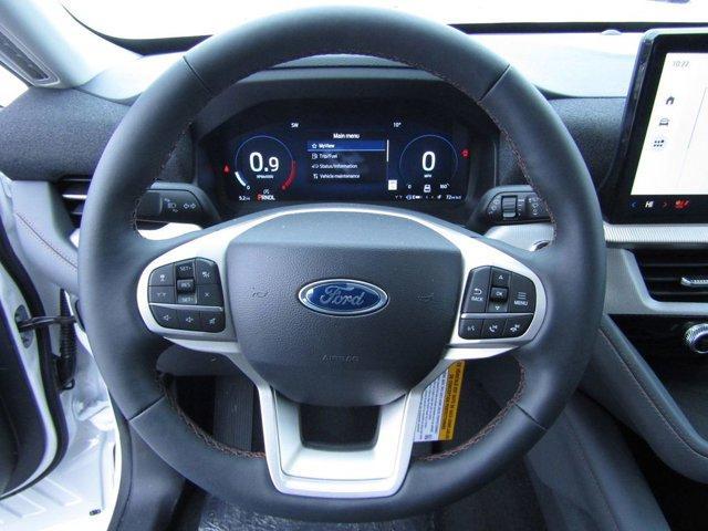 new 2025 Ford Explorer car, priced at $48,652