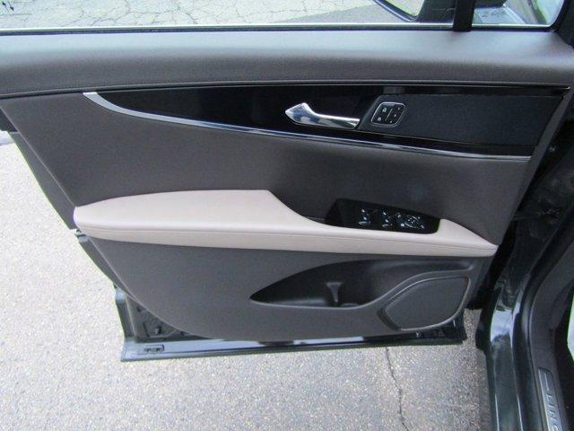 used 2022 Lincoln Nautilus car, priced at $30,319