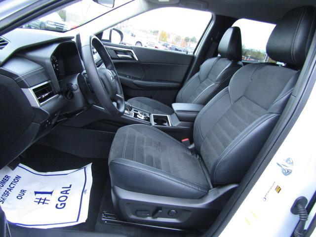 used 2023 Mitsubishi Outlander PHEV car