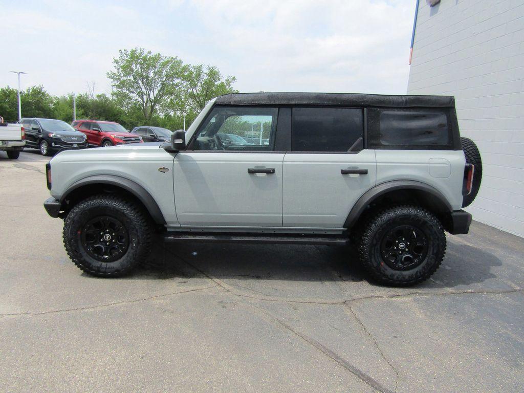 new 2024 Ford Bronco car, priced at $61,379