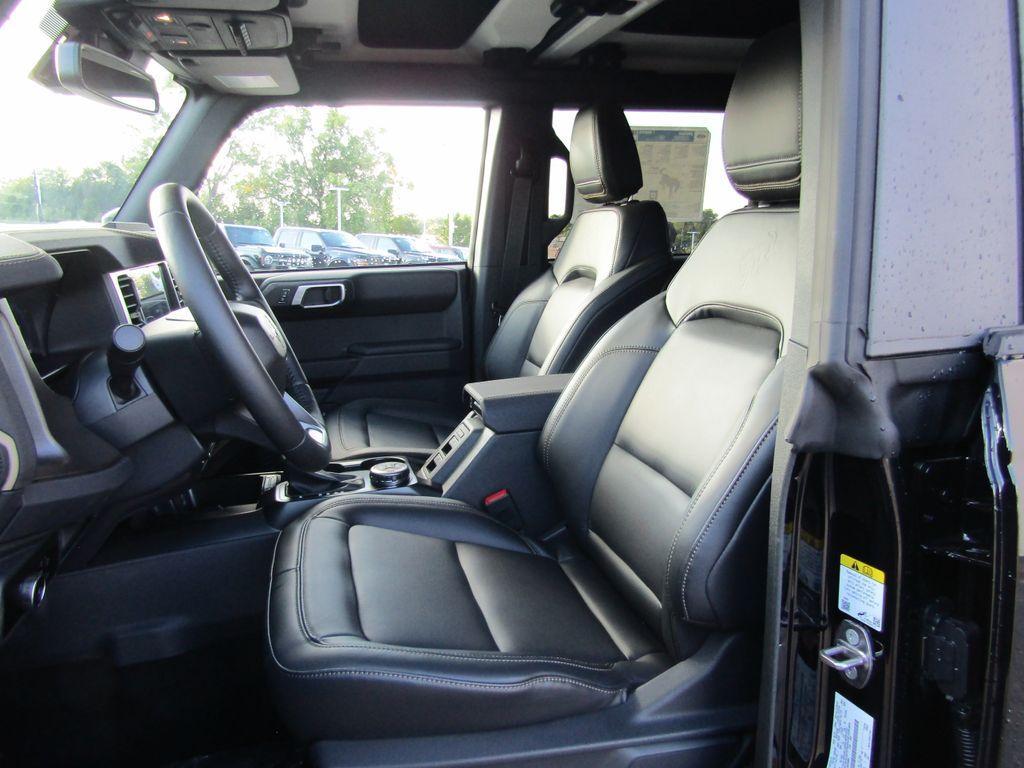 new 2025 Ford Bronco car, priced at $59,520