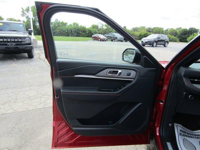 new 2025 Ford Explorer car, priced at $49,688
