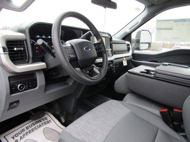 new 2025 Ford F-350 car, priced at $62,354