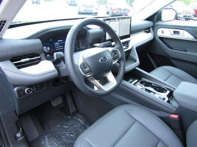 new 2025 Ford Explorer car, priced at $48,076