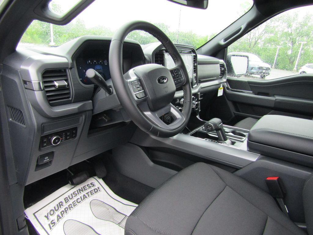 new 2025 Ford F-150 car, priced at $59,524
