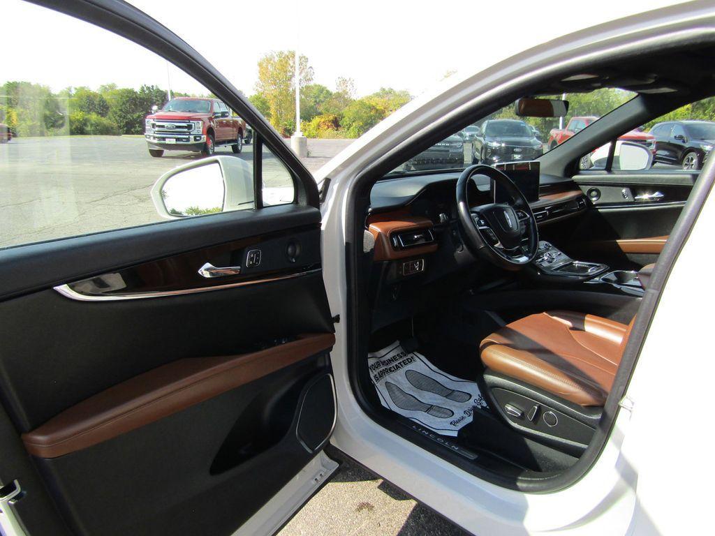 used 2021 Lincoln Nautilus car, priced at $34,972