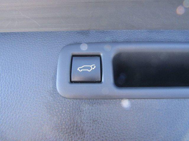 used 2021 Toyota Highlander car, priced at $26,415