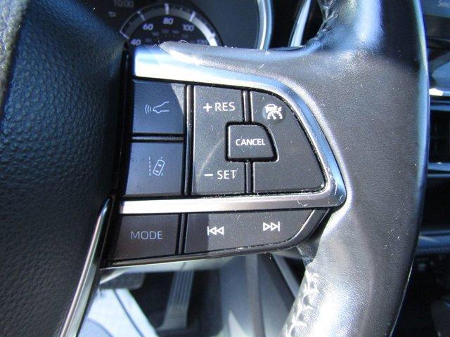 used 2021 Toyota Highlander car, priced at $26,415