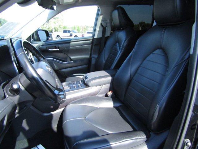 used 2021 Toyota Highlander car, priced at $26,415