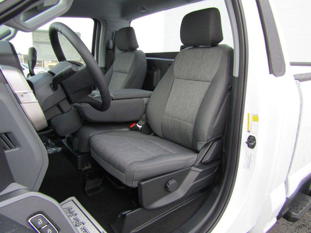 new 2024 Ford F-250 car, priced at $55,062