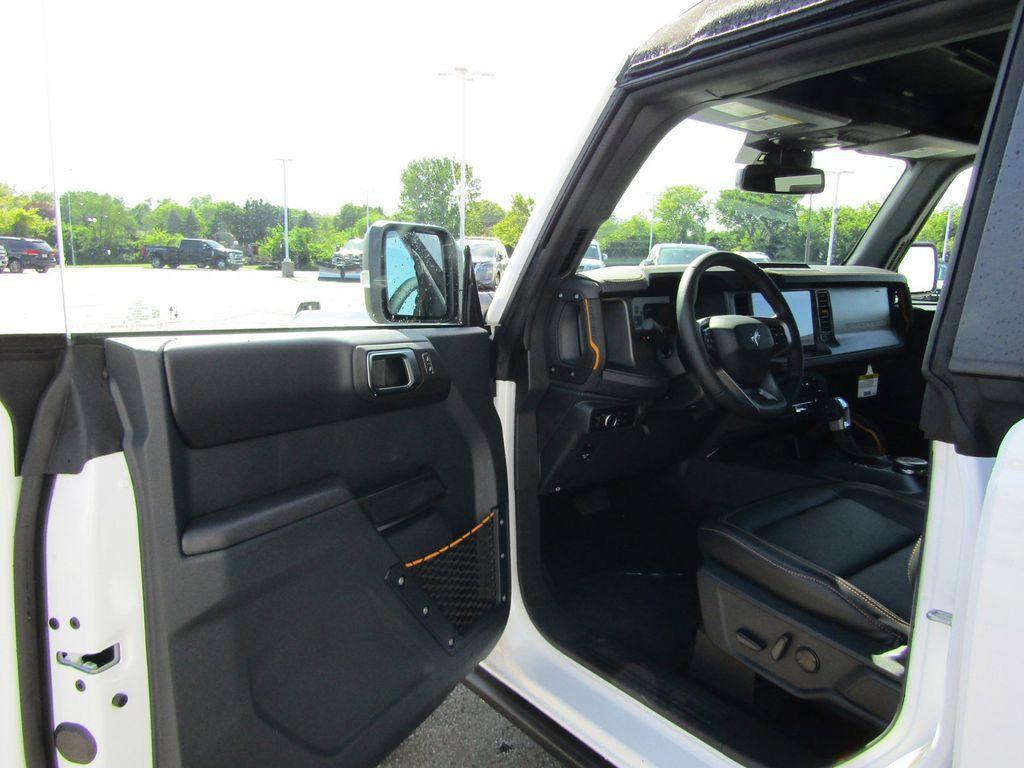 new 2024 Ford Bronco car, priced at $61,623