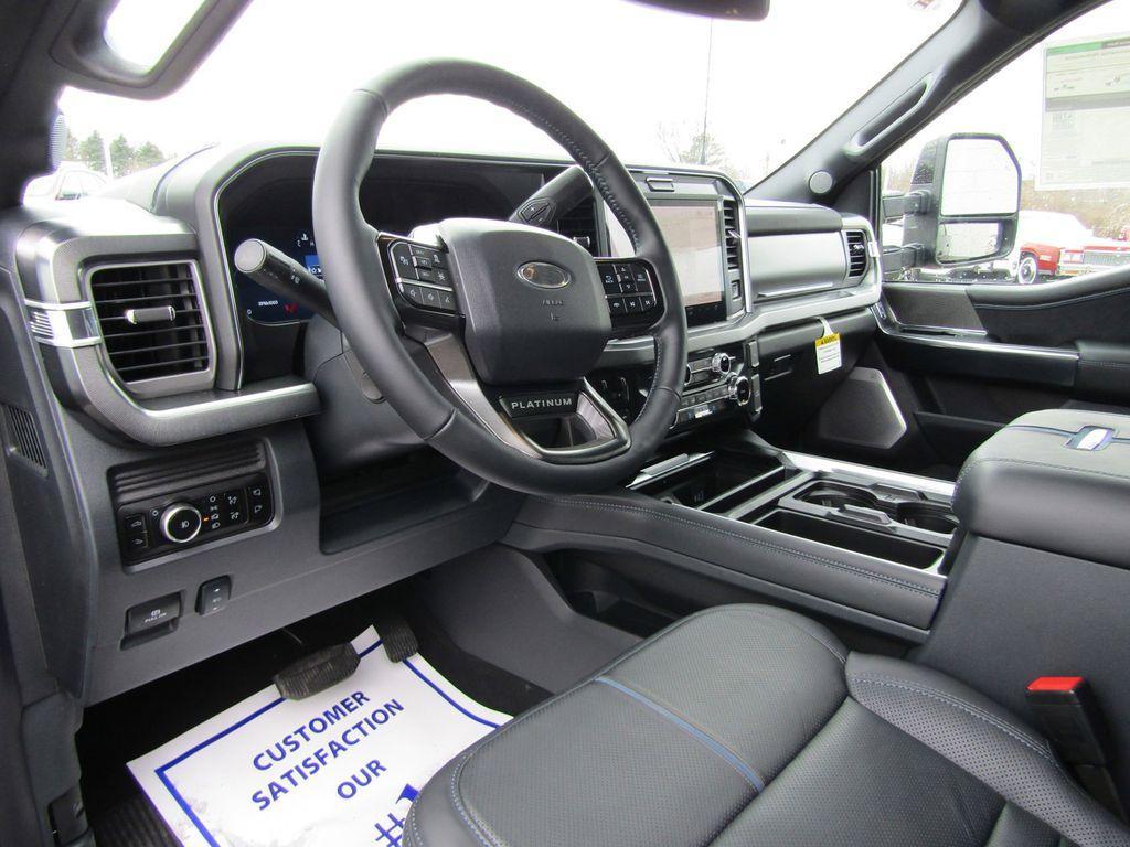 new 2025 Ford F-350 car, priced at $90,044