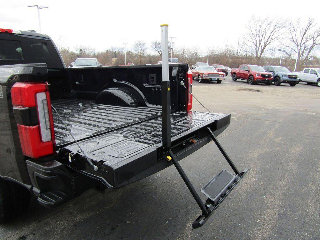 new 2025 Ford F-350 car, priced at $90,044