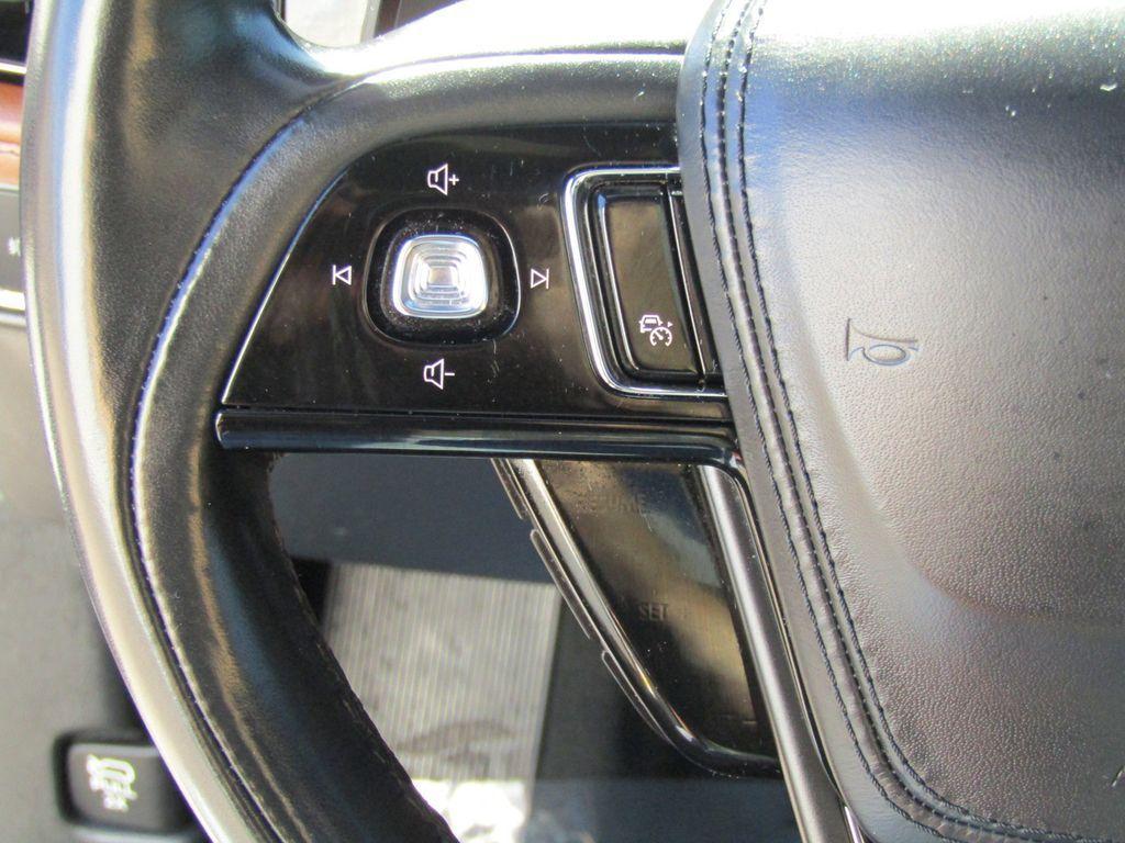 used 2022 Lincoln Aviator car, priced at $48,090
