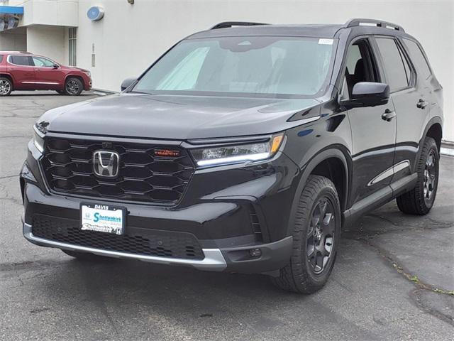 new 2025 Honda Pilot car, priced at $50,850