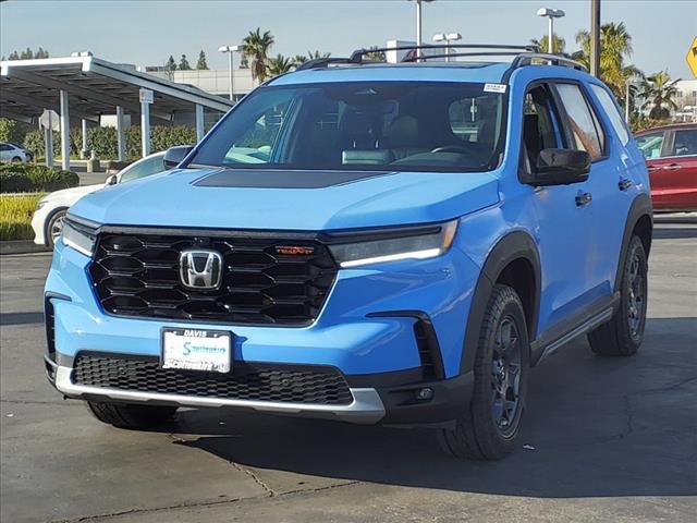 new 2025 Honda Pilot car, priced at $51,250