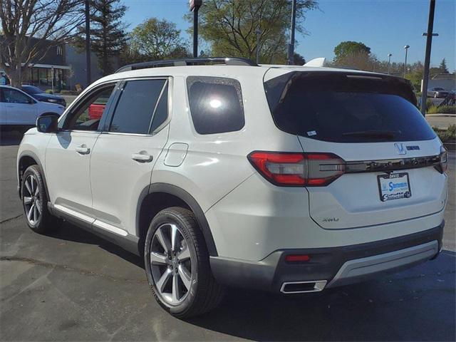 new 2025 Honda Pilot car