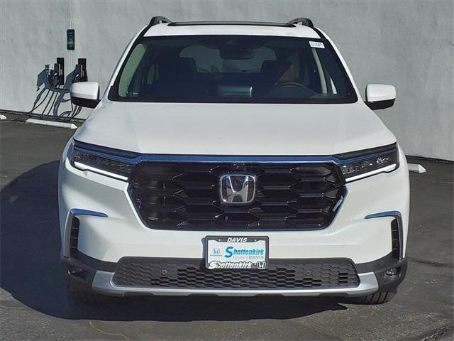 new 2025 Honda Pilot car