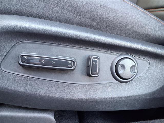 new 2026 Honda CR-V Hybrid car, priced at $41,675