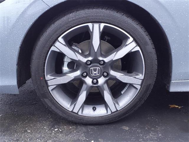 used 2025 Honda Civic Hybrid car, priced at $28,888