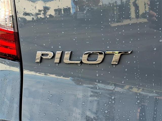 used 2022 Honda Pilot car, priced at $29,888