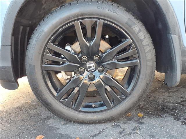 used 2022 Honda Pilot car, priced at $29,888