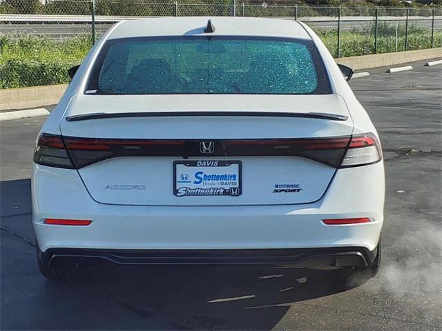 new 2025 Honda Accord Hybrid car