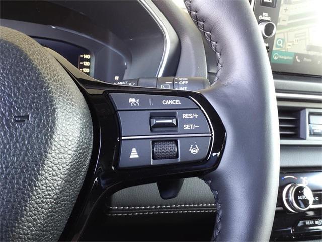 new 2025 Honda Pilot car, priced at $55,715