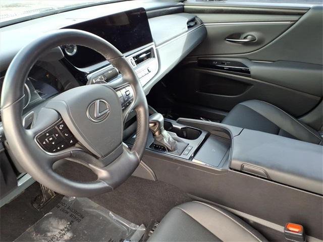 used 2025 Lexus ES 300h car, priced at $41,488
