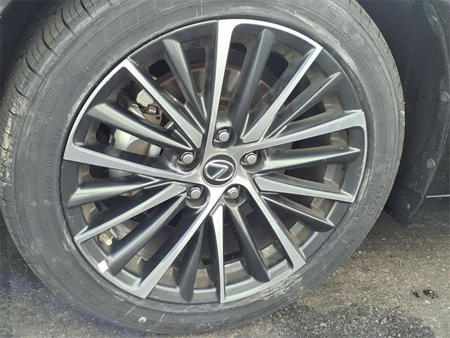 used 2025 Lexus ES 300h car, priced at $41,488