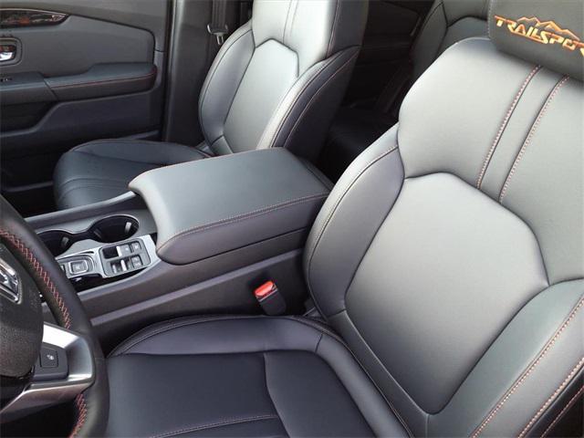 new 2025 Honda Pilot car, priced at $50,895