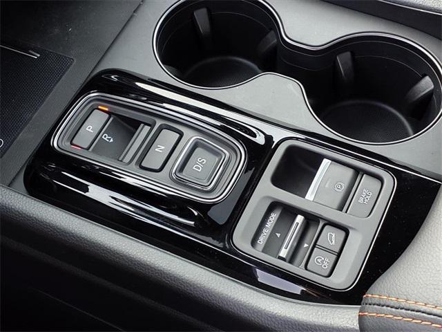 new 2025 Honda Pilot car, priced at $50,895