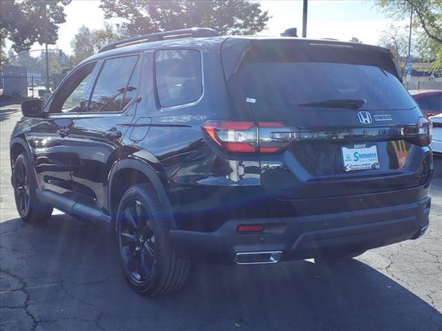 new 2025 Honda Pilot car, priced at $55,975