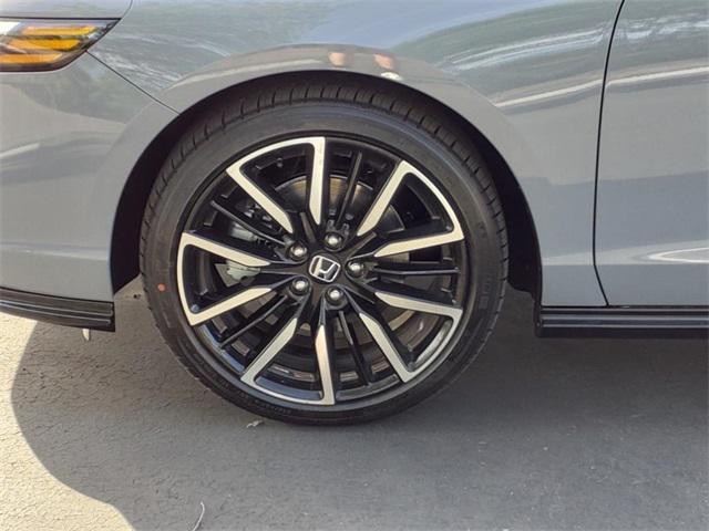 new 2025 Honda Accord Hybrid car