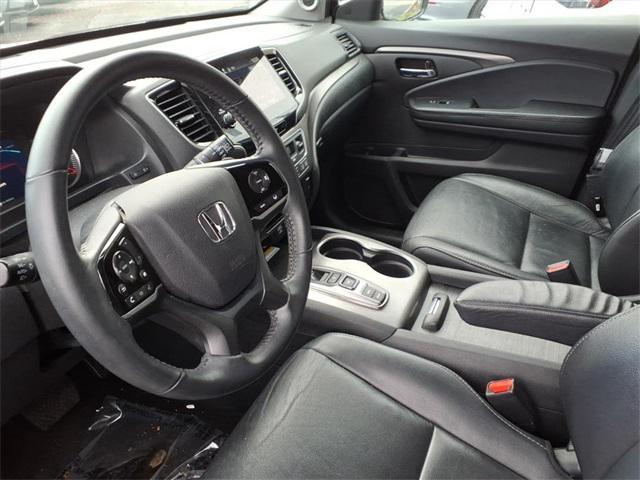 used 2022 Honda Pilot car, priced at $27,288