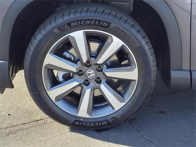 new 2025 Honda Pilot car, priced at $48,950