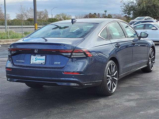 new 2025 Honda Accord Hybrid car
