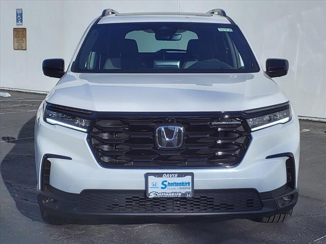 new 2025 Honda Pilot car