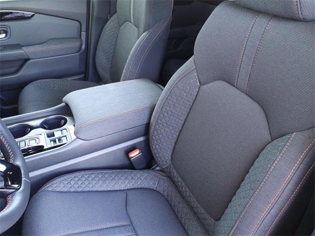 new 2025 Honda Pilot car, priced at $42,105