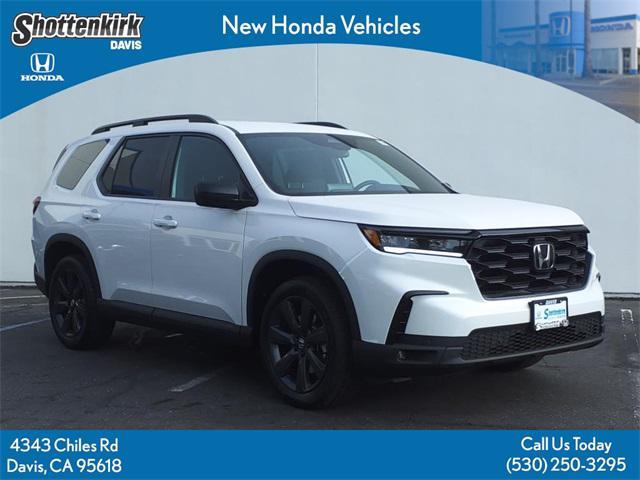 new 2025 Honda Pilot car, priced at $42,105