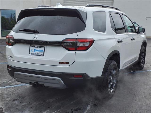 new 2025 Honda Pilot car