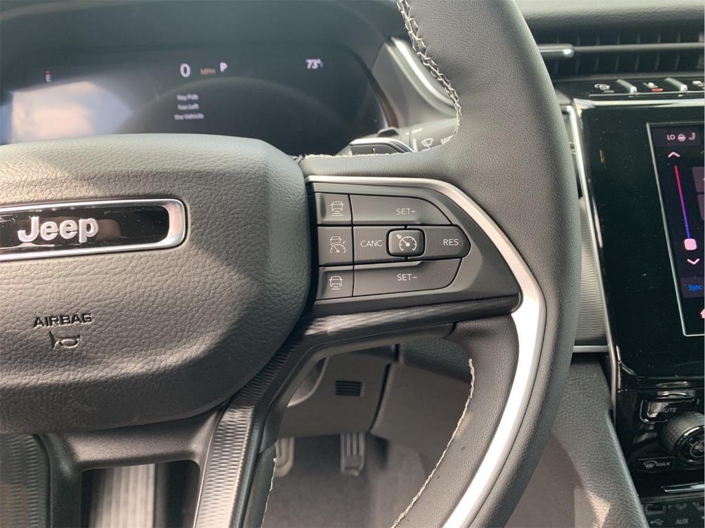 new 2025 Jeep Grand Cherokee car, priced at $42,314