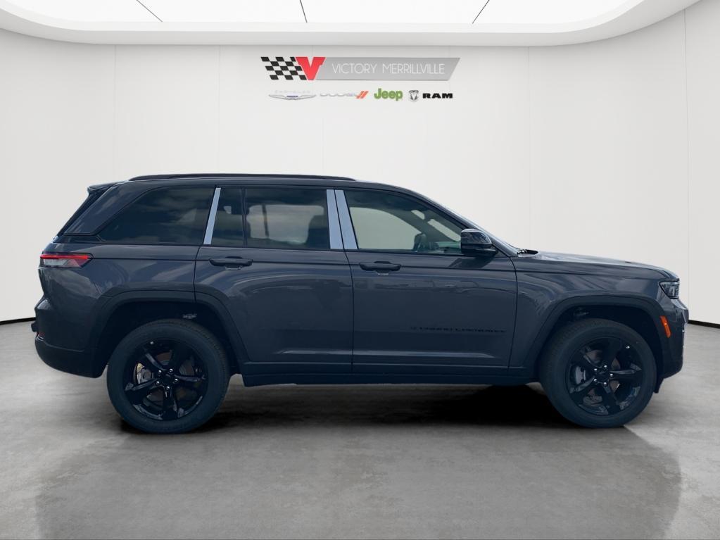 new 2025 Jeep Grand Cherokee car, priced at $42,314