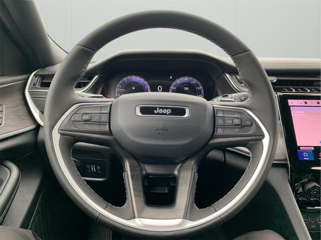 new 2025 Jeep Grand Cherokee L car, priced at $48,009