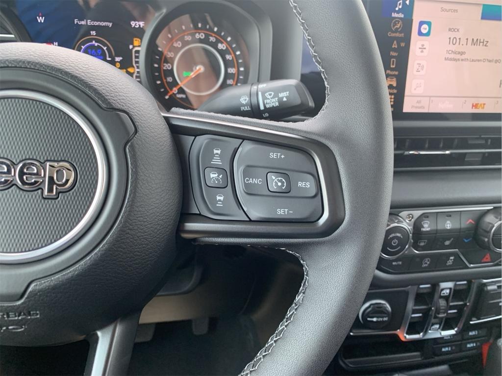 new 2025 Jeep Gladiator car, priced at $44,491