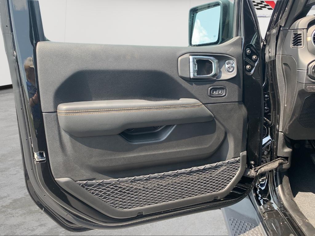 new 2025 Jeep Gladiator car, priced at $44,491