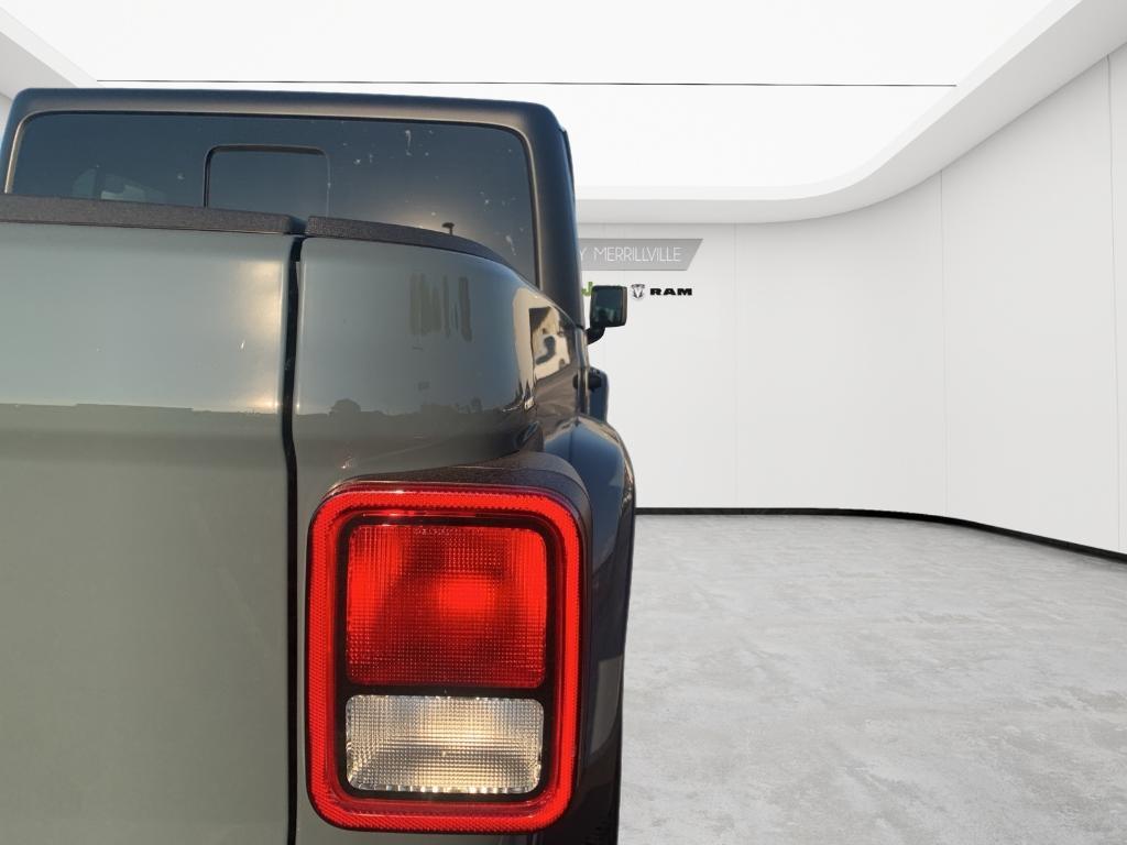 new 2025 Jeep Gladiator car, priced at $42,899